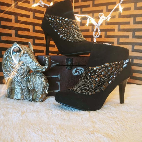 NWOT Suede Studded Stiletto Boots - Picture 2 of 13
